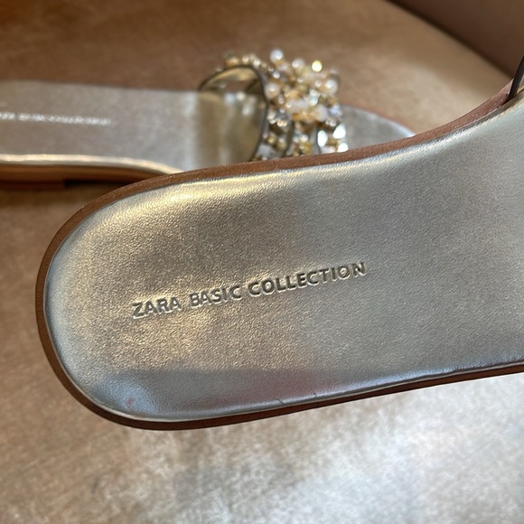 EUC Zara Gold-Tone Embellished Sandals Size 37 | 24 CM Length | 9-1/2 inches - Picture 6 of 8